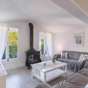 Gorgeous Renovated Cala Sant Vicenc Villa