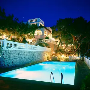 Pinos Bed & Breakfast